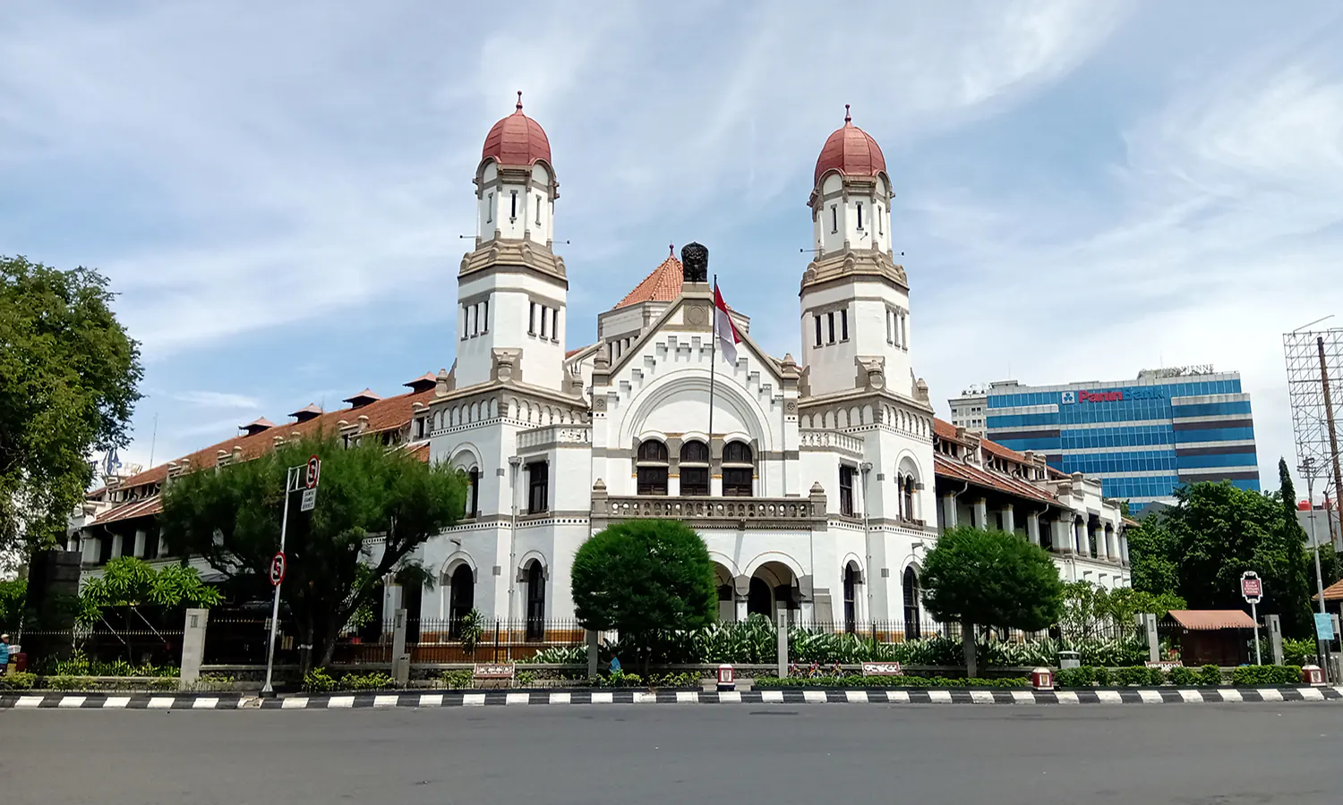 Wisata Lawang Sewu: Keajaiban Sejarah Semarang yang Menarik untuk Dijelajahi