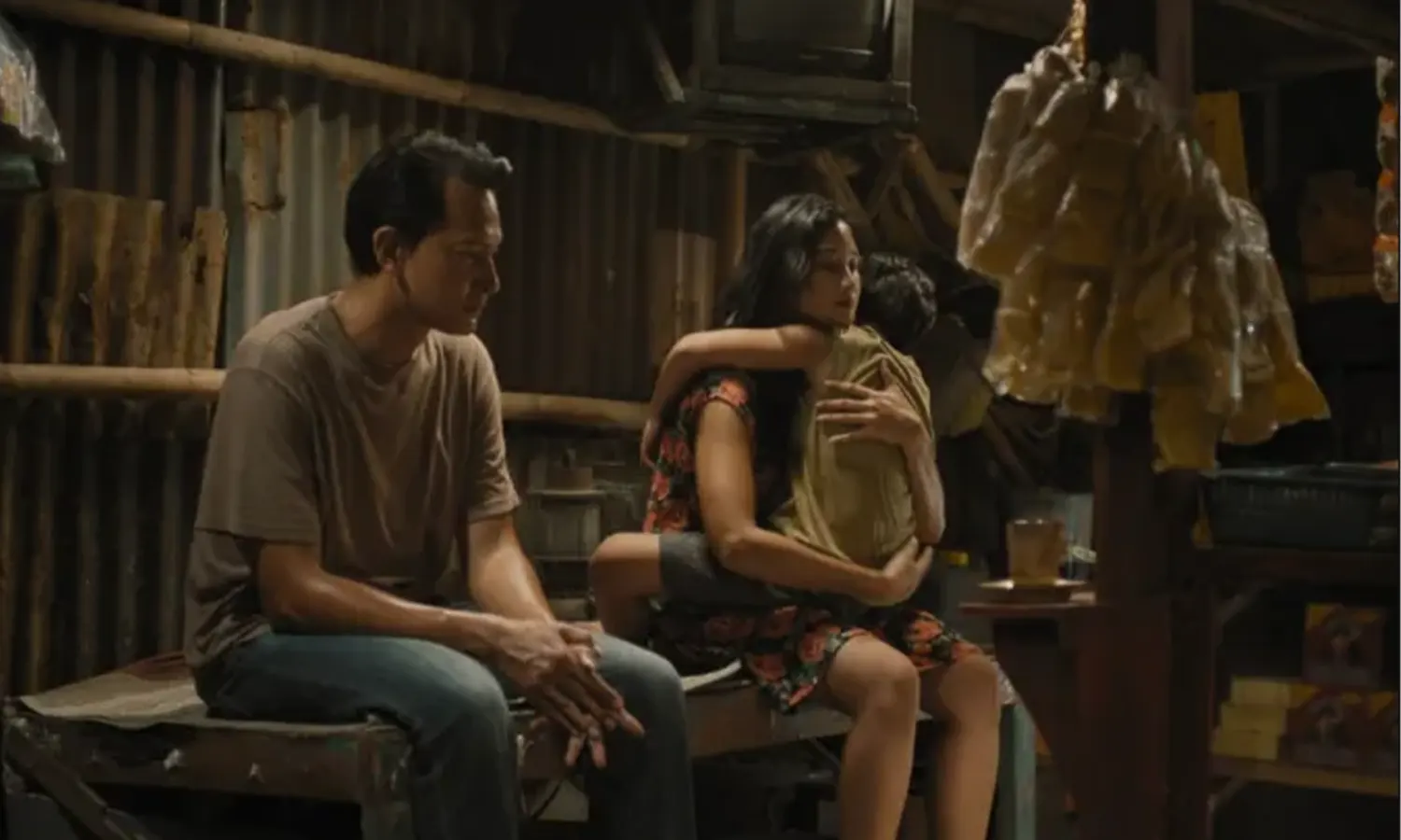 Film Pangku, Karya Debut Reza Rahadian Sebagai Sutradara Hadirkan Kisah Perempuan di Jalur Pantura