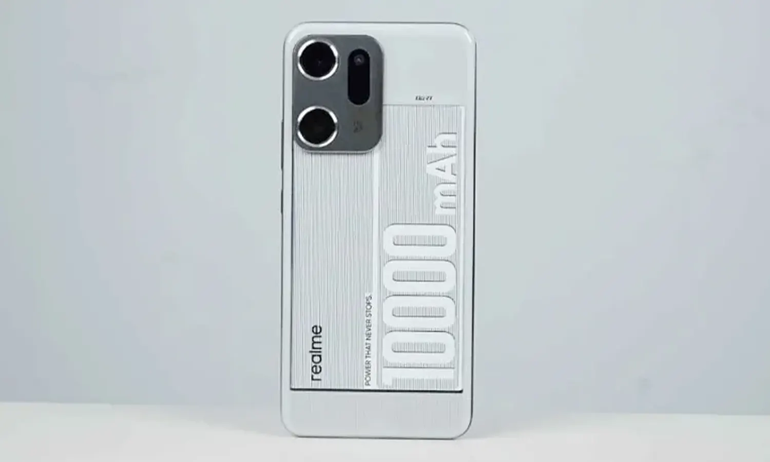 Realme Pamer HP Konsep dengan Baterai 10.000 mAh, Powerbank Nggak Perlu Lagi?